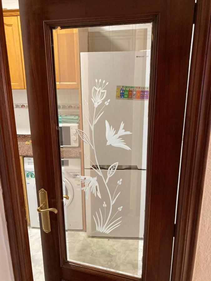 Apartamento A 100 Metros De La Playa Malvarrosa Apartment Valencia Bagian luar foto